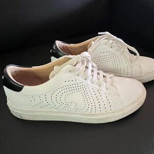 Kate Spade Ashlyn Heart White Sneakers with black accent Size 7M